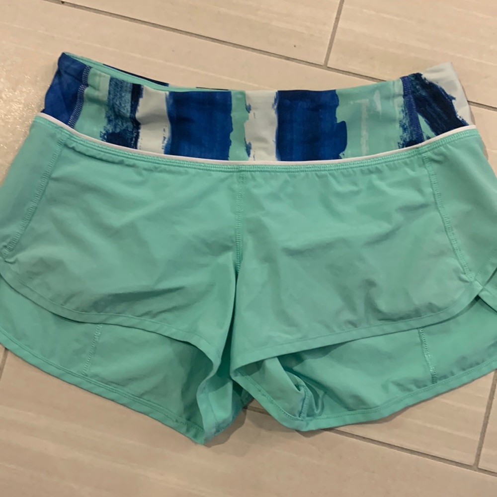 Lululemon Speed Shorts, size 4, Mint Green